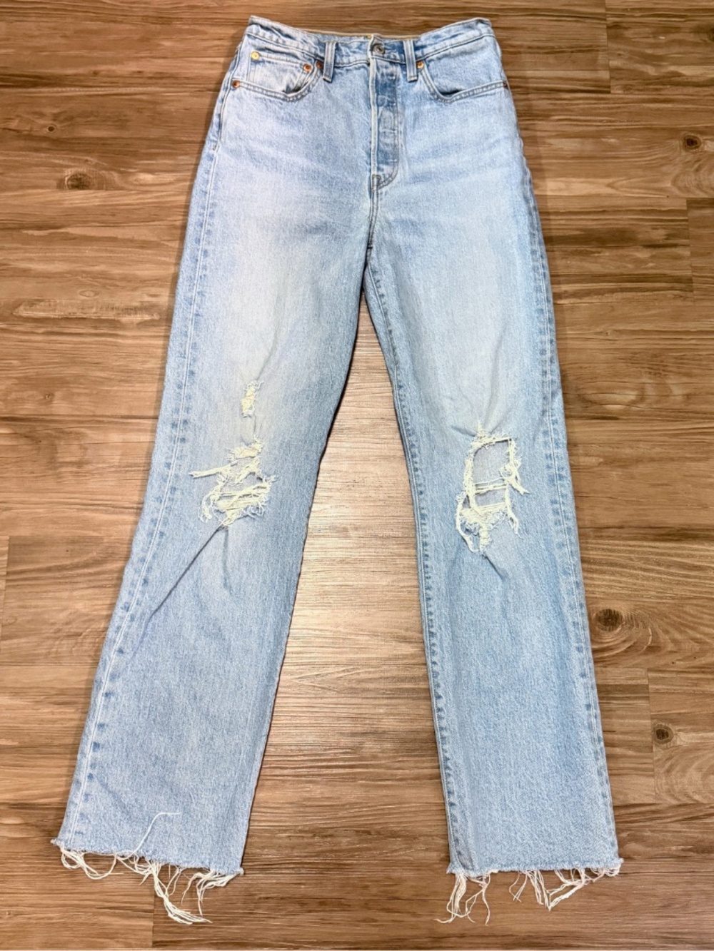 Levi’s Premium Ribcage Straight Jeans 27 Tango Swing Light Wash Distressed - Picture 2 of 16